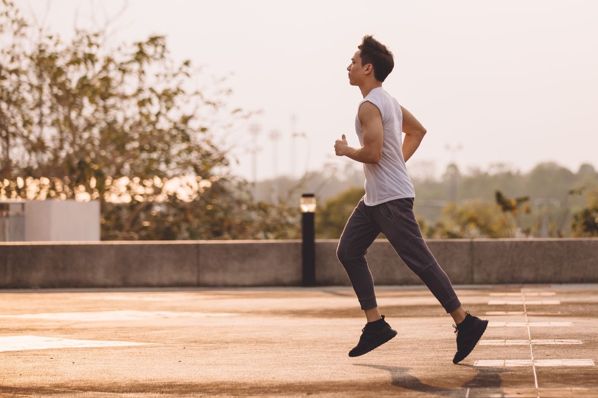 <strong>How To Style Men's T-shirts</strong>