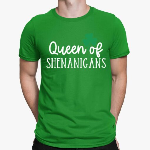 Women's Queen Of Shenanigans Print Casual Sweatshirt $30.95