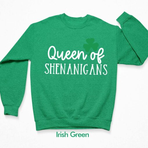 Women's Queen Of Shenanigans Print Casual Sweatshirt $30.95