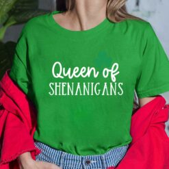 Women's Queen Of Shenanigans Print Casual Sweatshirt $30.95
